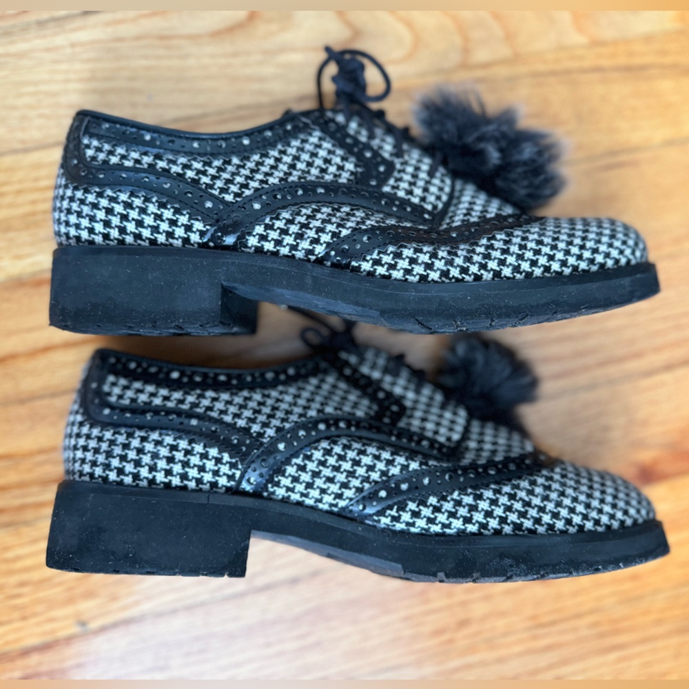 Sam Edelman Dahl Oxford Houndstooth Loafer Flat Slip Pom pom on size 7